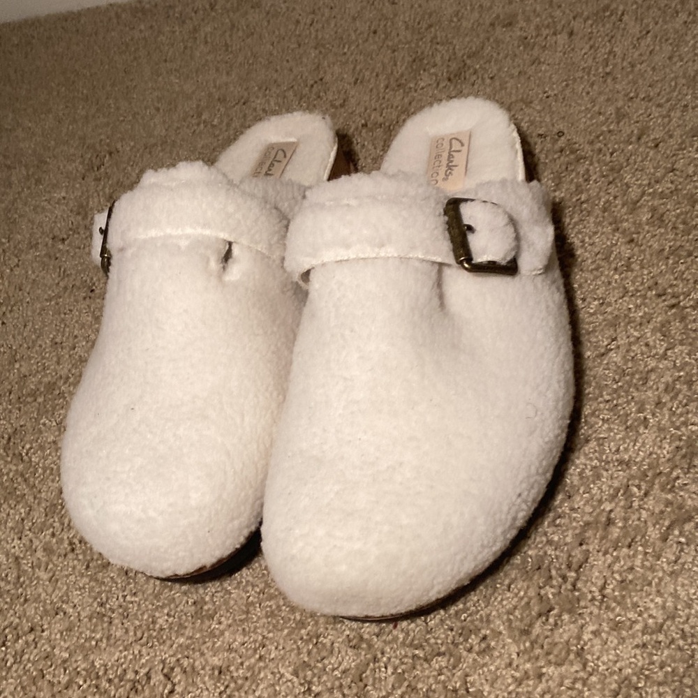 Clarks Brynn Slide Ivory size 9 1/2